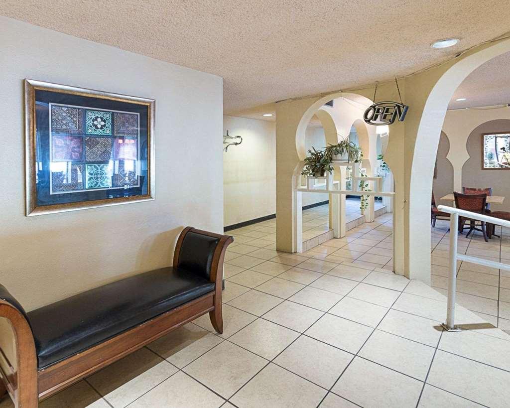 Econo Lodge San Angelo Dalaman gambar