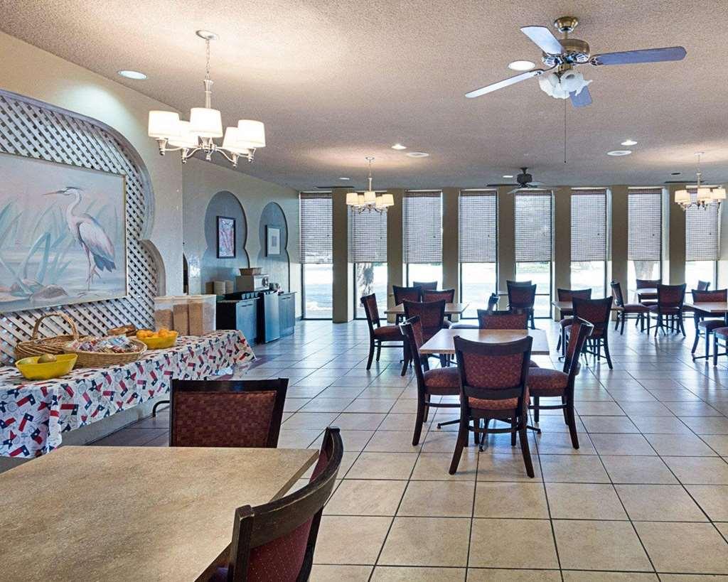 Econo Lodge San Angelo Restoran gambar